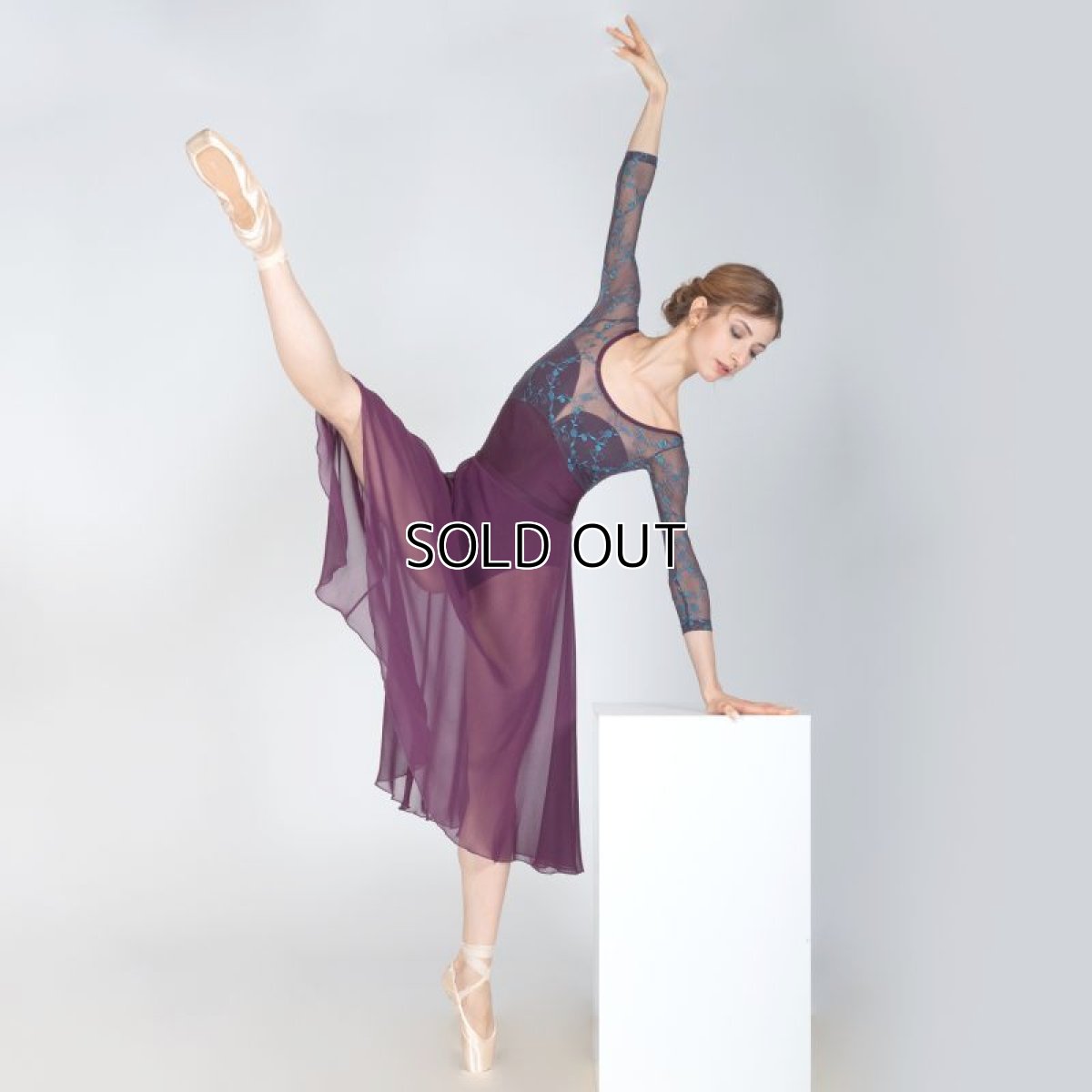 画像2: 【CHERIE’S CLOSET】DellaLo’デビューコーデ (2)