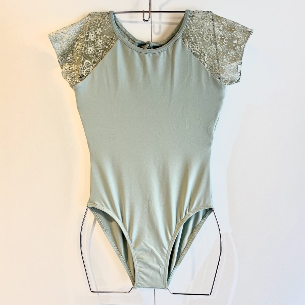 画像2: 半袖レースレオタード (2)