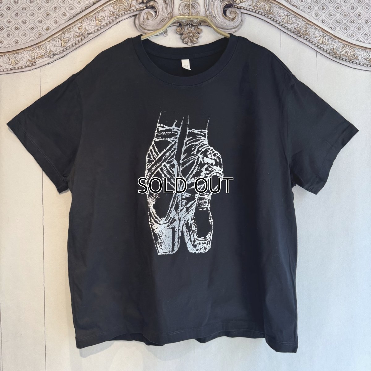 画像2: 【entrechat】  〈 Pointe shoes 〉オーバーサイズＴシャツ (2)