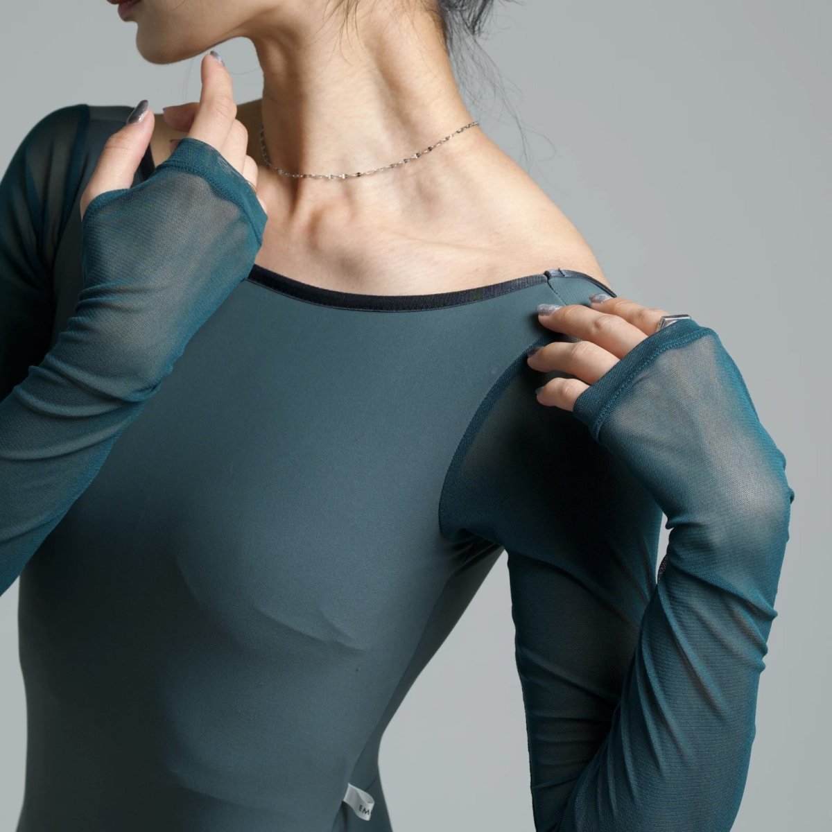 画像10: 【EMOIR】 Finger hole leotard (10)