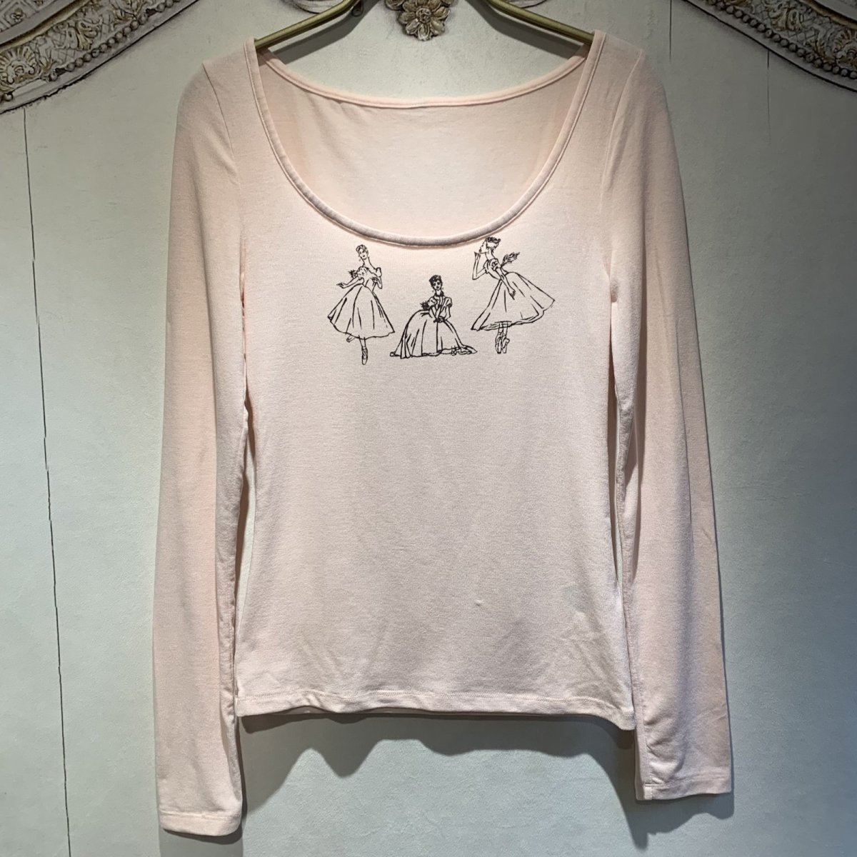 画像1: 【entrechat】  〈 La Sylphide 〉スクープネックトップス (1)