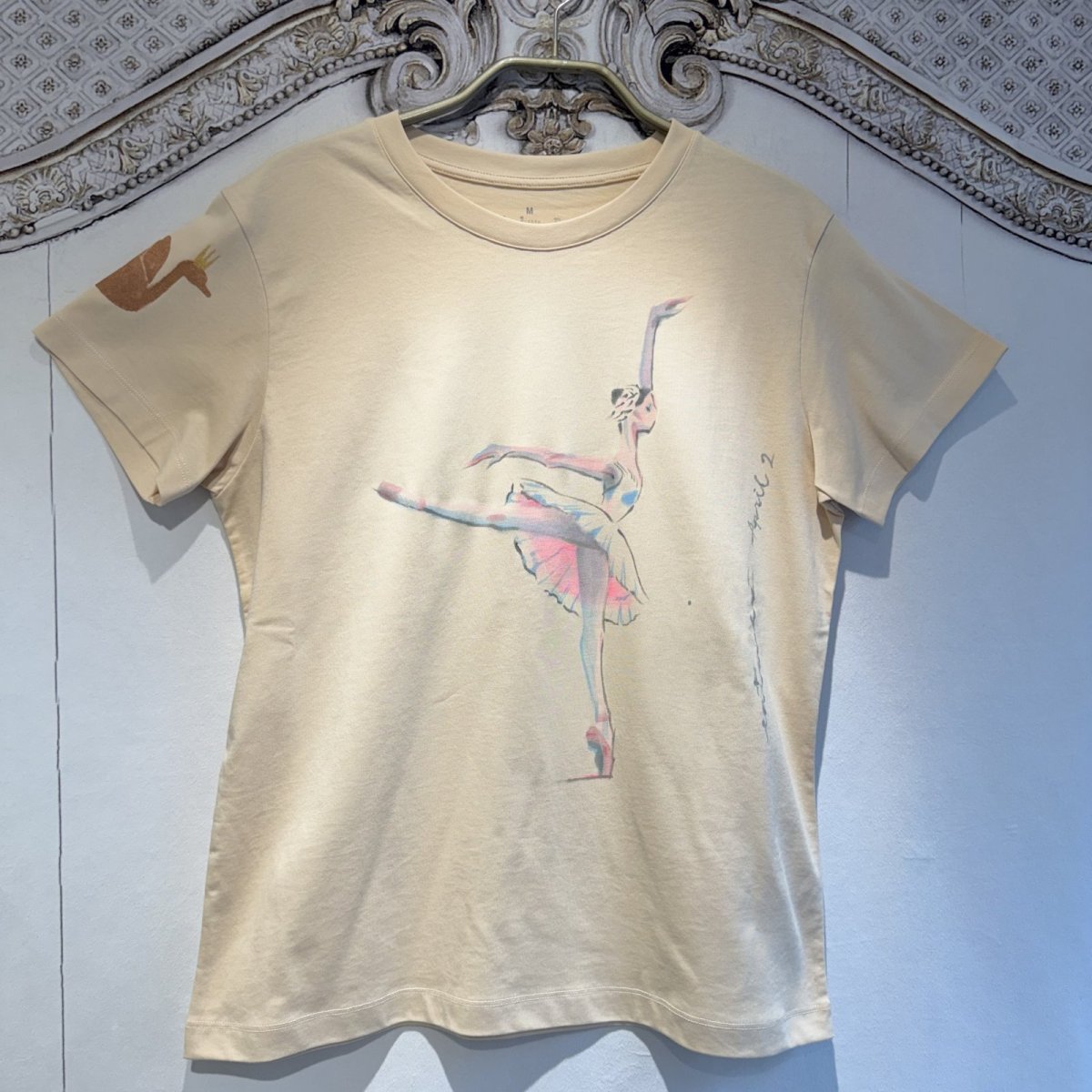 画像2: 【entrechat】デザイナー直筆 Odette Swan Ballerina 半袖Tシャツ (2)