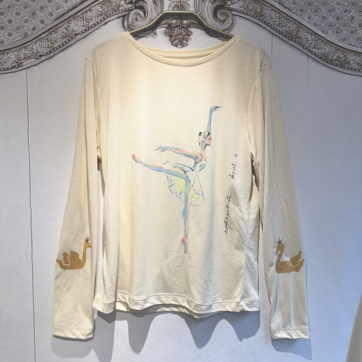 画像4: 【entrechat】デザイナー直筆 Odette Swan Ballerina 長袖クルーネックＴシャツ (4)