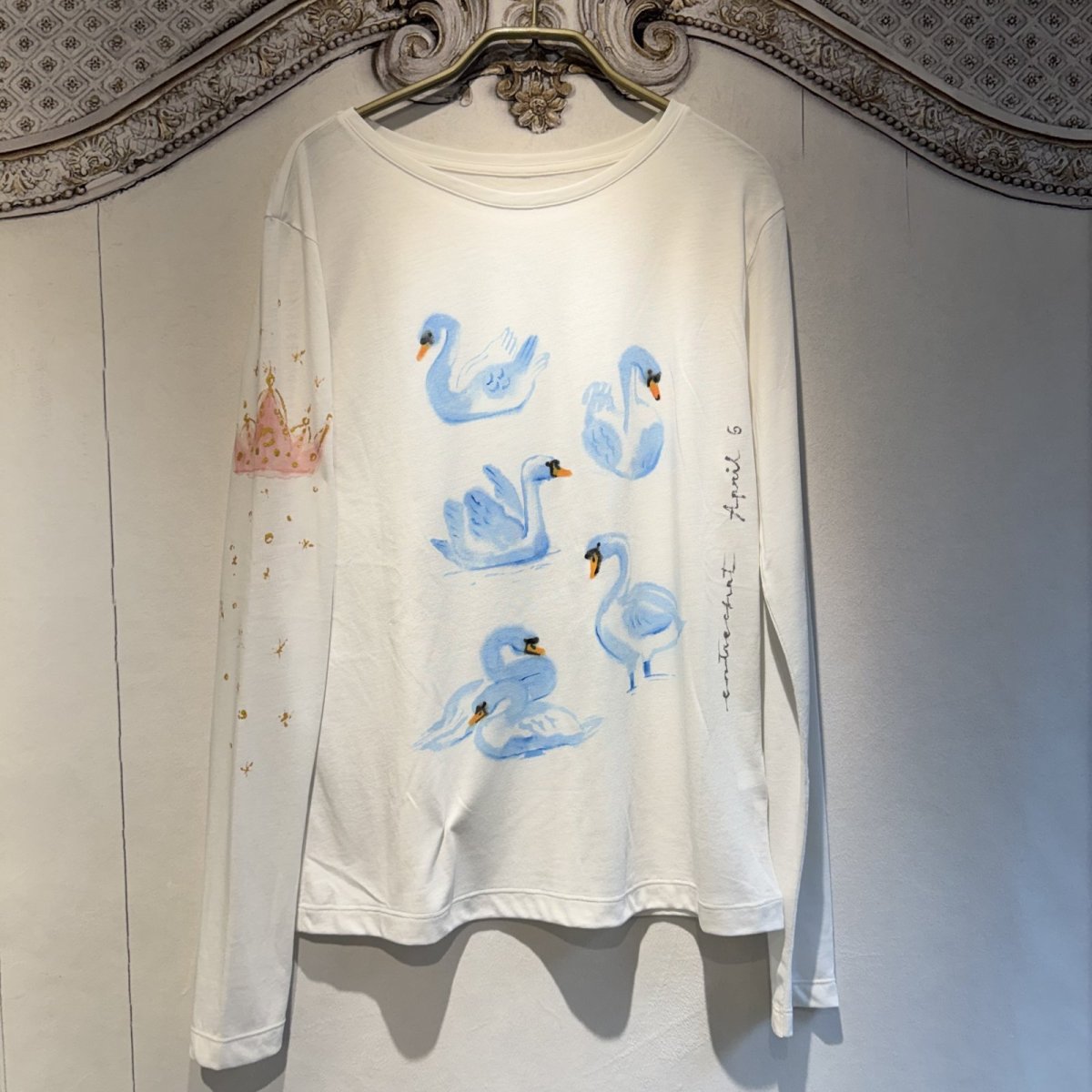 画像1: 【entrechat】デザイナー直筆  Odette Swan 長袖クルーネックＴシャツ (1)